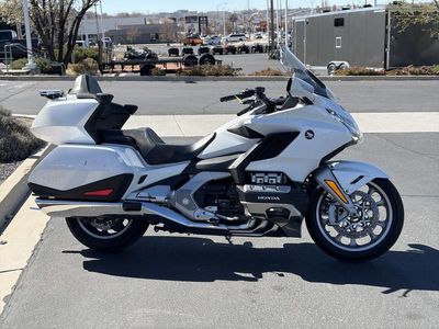 2018 Honda Gold Wing Tour Automatic DCT Candy Ardent Red - Photo 3