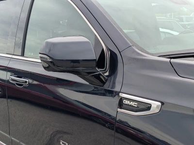 2023 GMC Yukon — photo 10 view