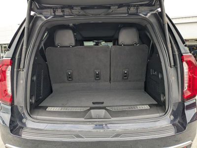 2023 GMC Yukon — photo 12 view