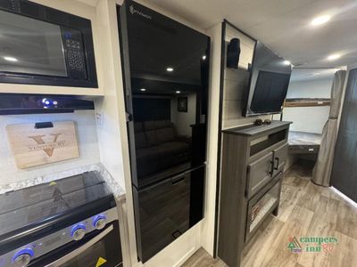 2026 Venture RV Stratus — photo 15 view