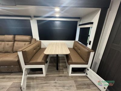 2026 Venture RV Stratus — photo 11 view