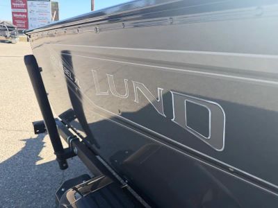 2026 Lund 1650 REBEL XL SS — engine compartment view