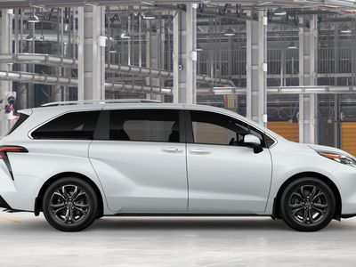 2026 Toyota Sienna — photo 14 view