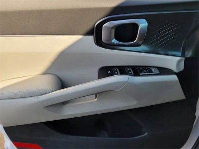 2025 Kia Sorento — photo 13 view