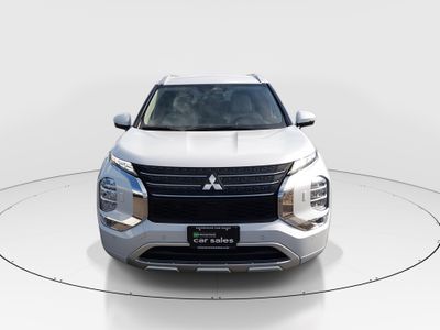 2024 Mitsubishi Outlander Plug-In Hybrid — side profile view