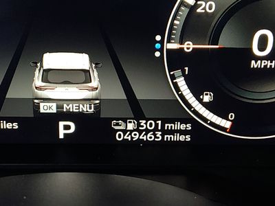 2024 Mitsubishi Outlander Plug-In Hybrid — photo 11 view