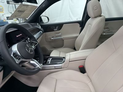 2026 Mercedes-Benz GLB — photo 14 view