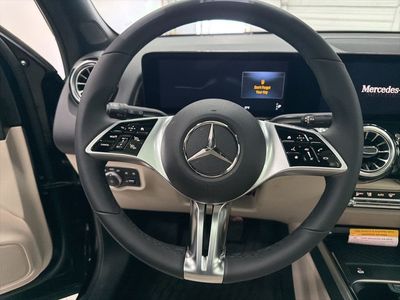 2026 Mercedes-Benz GLB — photo 15 view