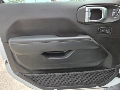 2023 Jeep Wrangler - Photo 23