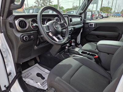 2023 Jeep Wrangler - Photo 22