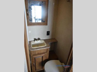 2017 Keystone RV Zinger - Photo 16
