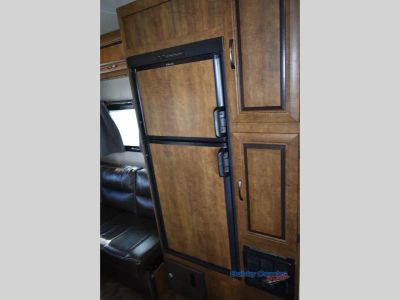 2017 Keystone RV Zinger - Photo 15