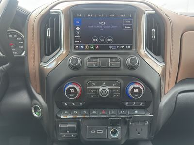 2022 Chevrolet Silverado 1500 LTD - Photo 15