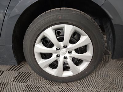 2024 Toyota Corolla — photo 10 view
