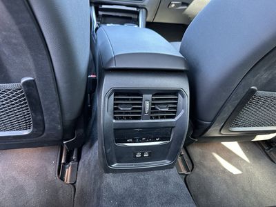 2023 BMW i4 — photo 17 view