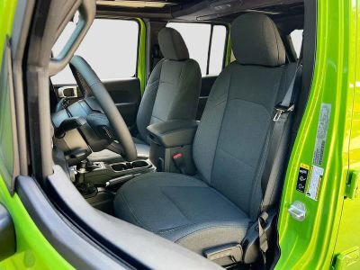2026 Jeep Wrangler — photo 18 view