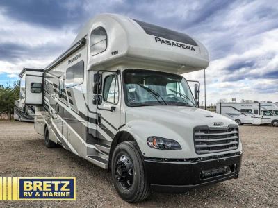 2026 Thor Motor Coach Pasadena - Photo 1