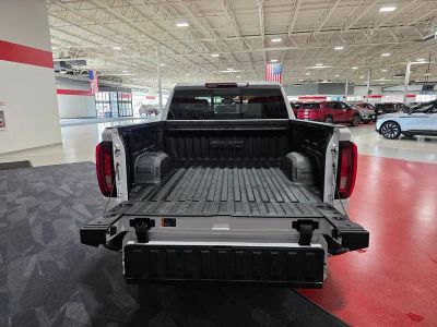 2024 GMC Sierra 1500 — detail view