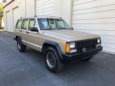 1989 Jeep Cherokee - Photo 3