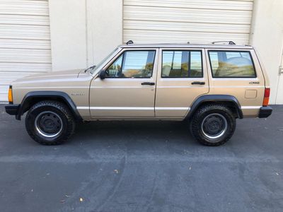 1989 Jeep Cherokee - Photo 7