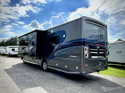2022 Fleetwood Southwind - Photo 3