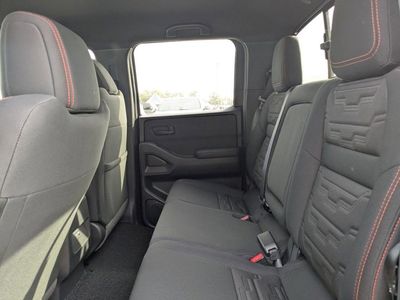 2026 Nissan Frontier — photo 12 view