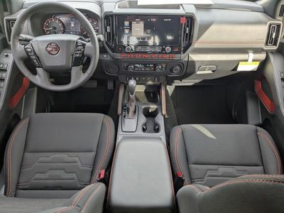 2026 Nissan Frontier — photo 13 view