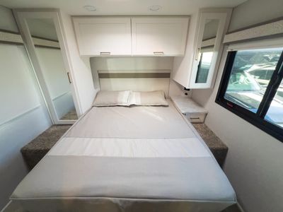 2026 Thor Motor Coach CHATEAU - Photo 17