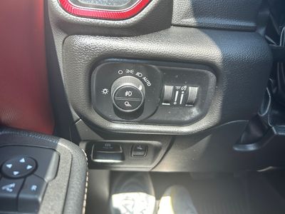 2025 Ram 1500 — photo 13 view