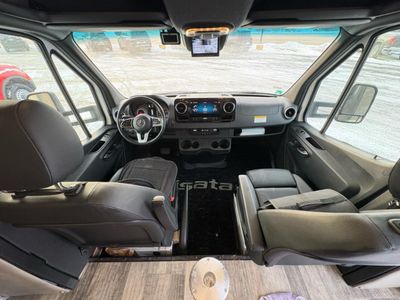 2022 Dynamax Isata - Photo 8