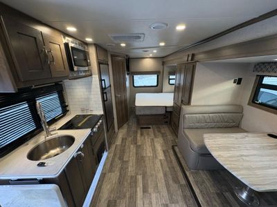 2022 Dynamax Isata - Photo 10