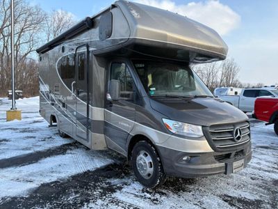 2022 Dynamax Isata - Photo 4