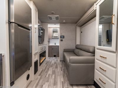 2025 Fleetwood Altitude - Photo 13