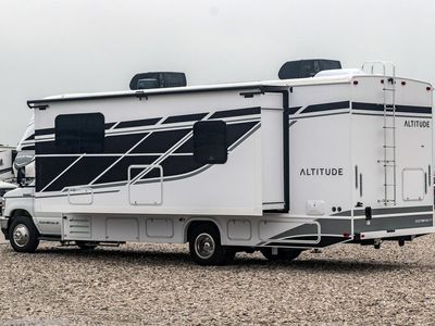 2025 Fleetwood Altitude - Photo 2
