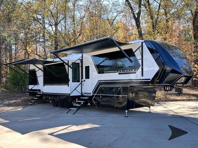 2026 Brinkley Model G - Photo 2