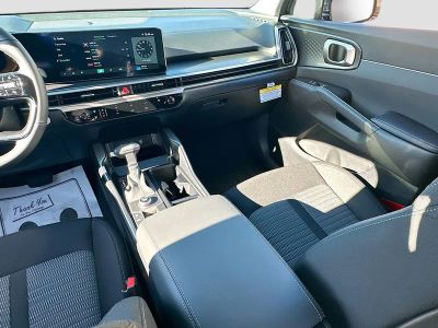 2026 Kia Sorento — photo 20 view