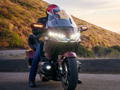 2025 Honda Gold Wing Tour 50th Anniversary - Photo 2