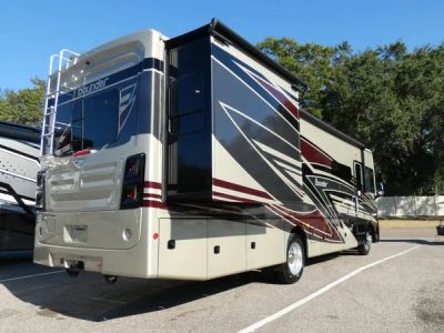 2026 Fleetwood Bounder - Photo 4