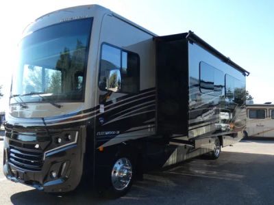 2026 Fleetwood Bounder - Photo 2