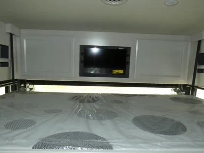 2026 Fleetwood Bounder - Photo 14