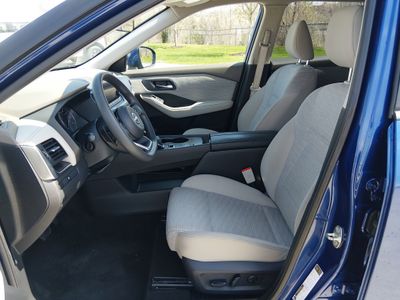 2023 Nissan Rogue - Photo 17
