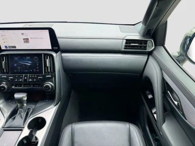 2023 Lexus LX — photo 19 view