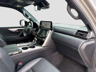 2023 Lexus LX — photo 15 view