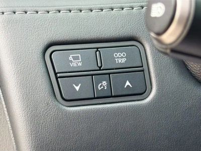 2023 Lexus LX — photo 48 view