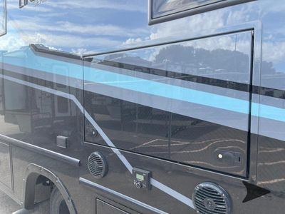 2026 Grand Design Lineage Series M — photo 13 view