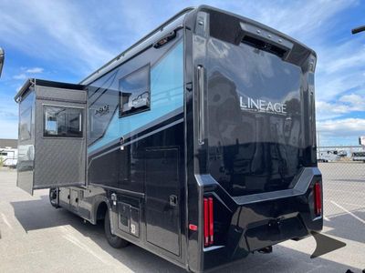 2026 Grand Design Lineage Series M — photo 9 view