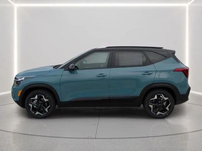 2026 Kia Seltos — rear three-quarter view