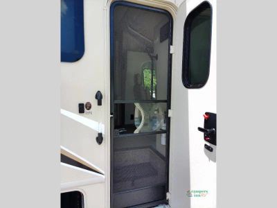 2022 Thor Motor Coach Gemini AWD — photo 22 view