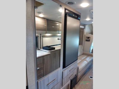 2022 Thor Motor Coach Gemini AWD — photo 32 view