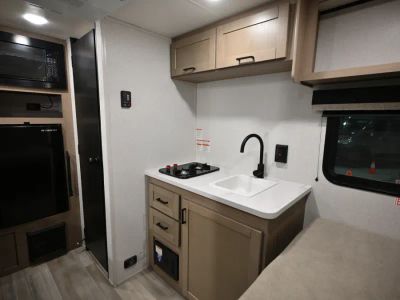 2026 Jayco PROWLER LYNX - Photo 8